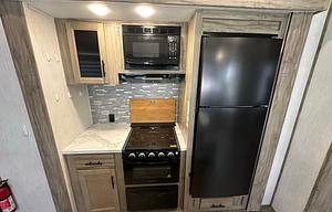 2021 Artic Wolf 3770 Suite-Condo on Wheels
