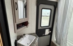2022 Northern Spirit Ultra Lite 2659BH RV rental photo 8
