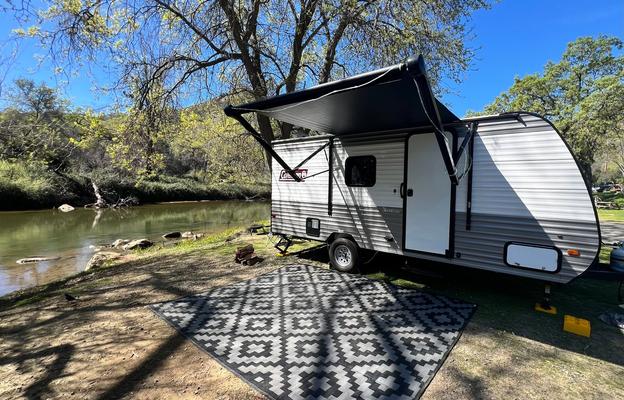 *FULLY LOADED* Adventure ready family RV, Easy Tow