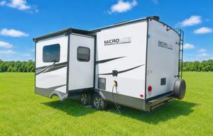 "Micro Easy" Forest River Micro Lite Flagstaff