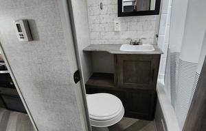 2020 Forest River RV Salem 30QBSS RV rental photo 8