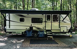 Captain Dave's Smoky Mountain Retreat (Delivery)