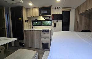 AR's Salaam fsx 179DBK (off-grid capable)