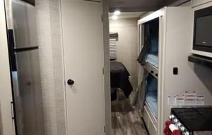 2022 Thor w/ Bunk Beds