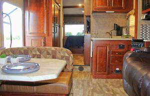 2015 Forest River RV Sunseeker 3170DS Ford