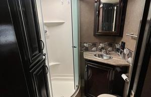 'Quinn' 2018 Thor Motor Coach Quantum WS31