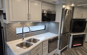 2022 Fleetwood RV Bounder 35K