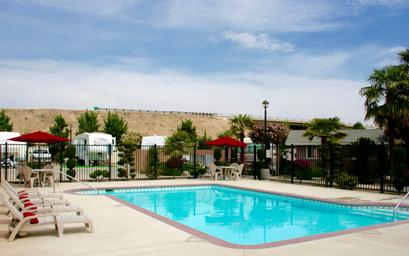 RV Parks Bakersfield California Pool
