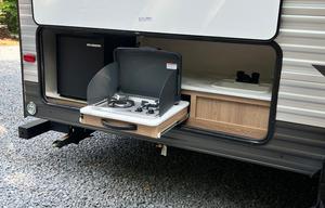 "The Adventurer" PrimeTime Avenger Bunkhouse 26BK