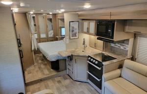 2022 Thor Motor Coach Quantum SE SE27 Ford