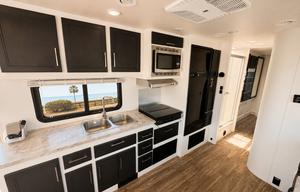 2018 Entegra Odyssey 29V