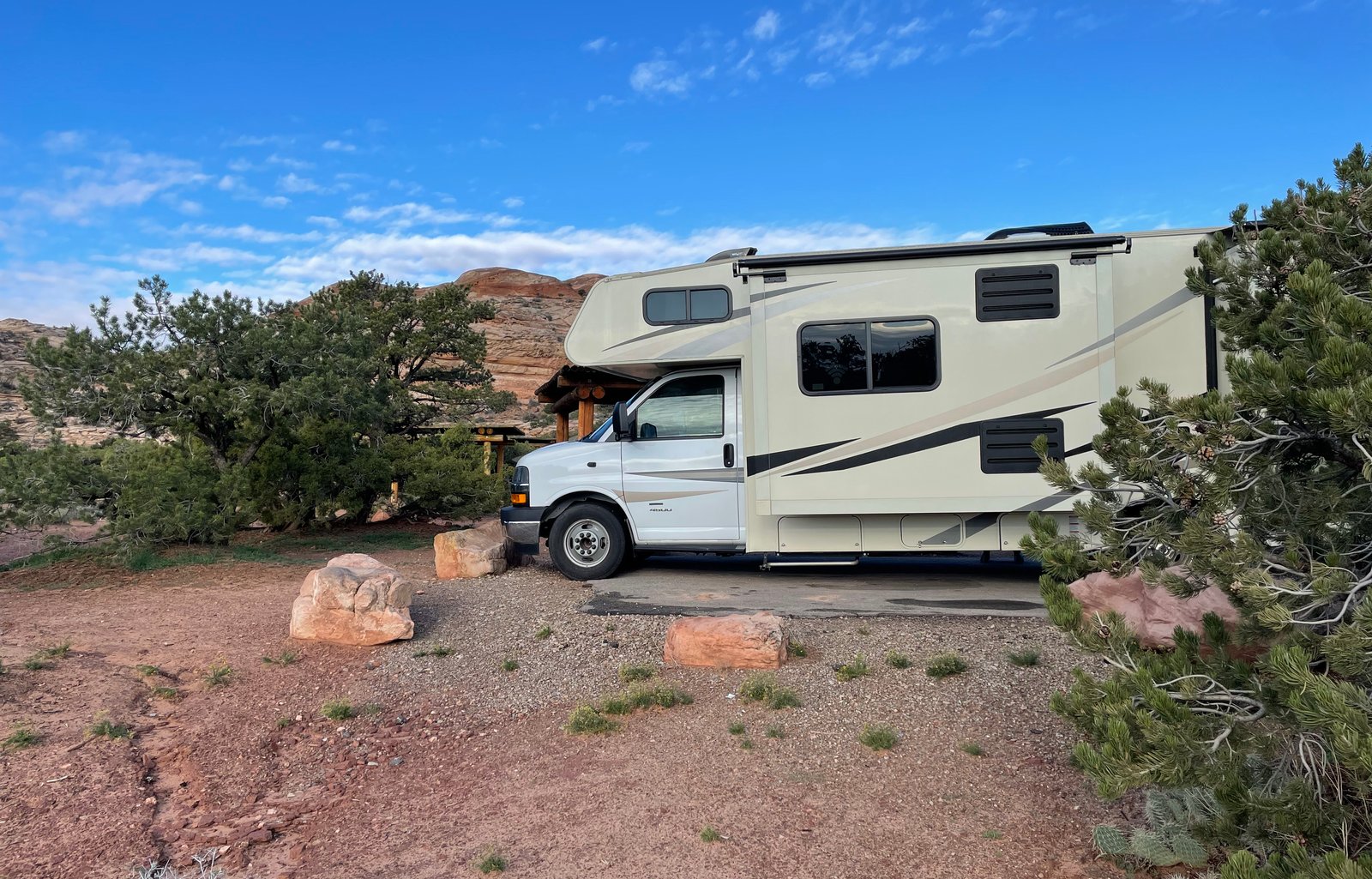 2020 Coachmen RV Freelander 26DS Chevy 4500