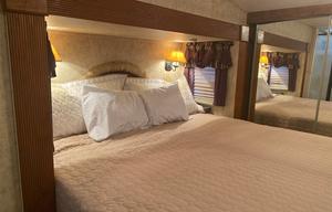 2010 Keystone Montana 5th wheel 3150 RL