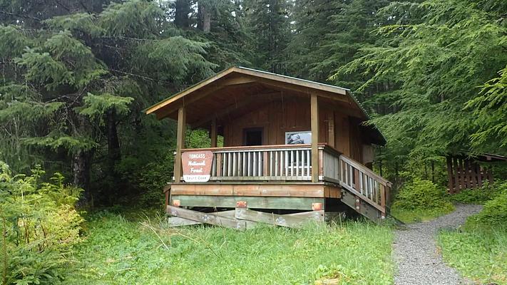 P24, Loop: AREA SPURT COVE CABIN