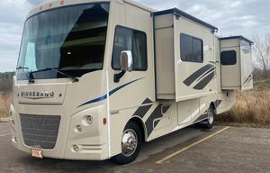 2017 Winnebago Vista LX 30T