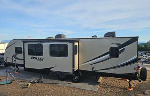 Family & Pet-Friendly Bunkhouse | Delivery Only
