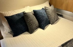 "The Adventurer" PrimeTime Avenger Bunkhouse 26BK