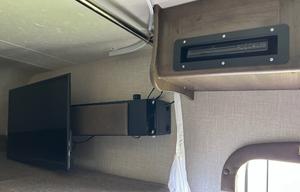 2020 Coachmen RV Freelander 21QB  Chevy 4500 RV rental photo 26