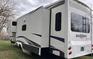 2014 Heartland Bighorn 3585RL
