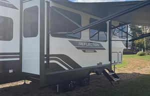 Lakeside Leisure 2026 5th Grand Design Fifth Wheel