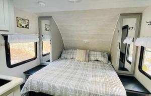 Caribou Camper - Sleeps up to 6