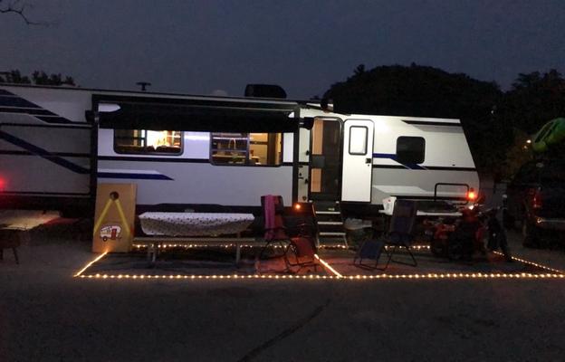 2019 venture Sporttrek 327VIK