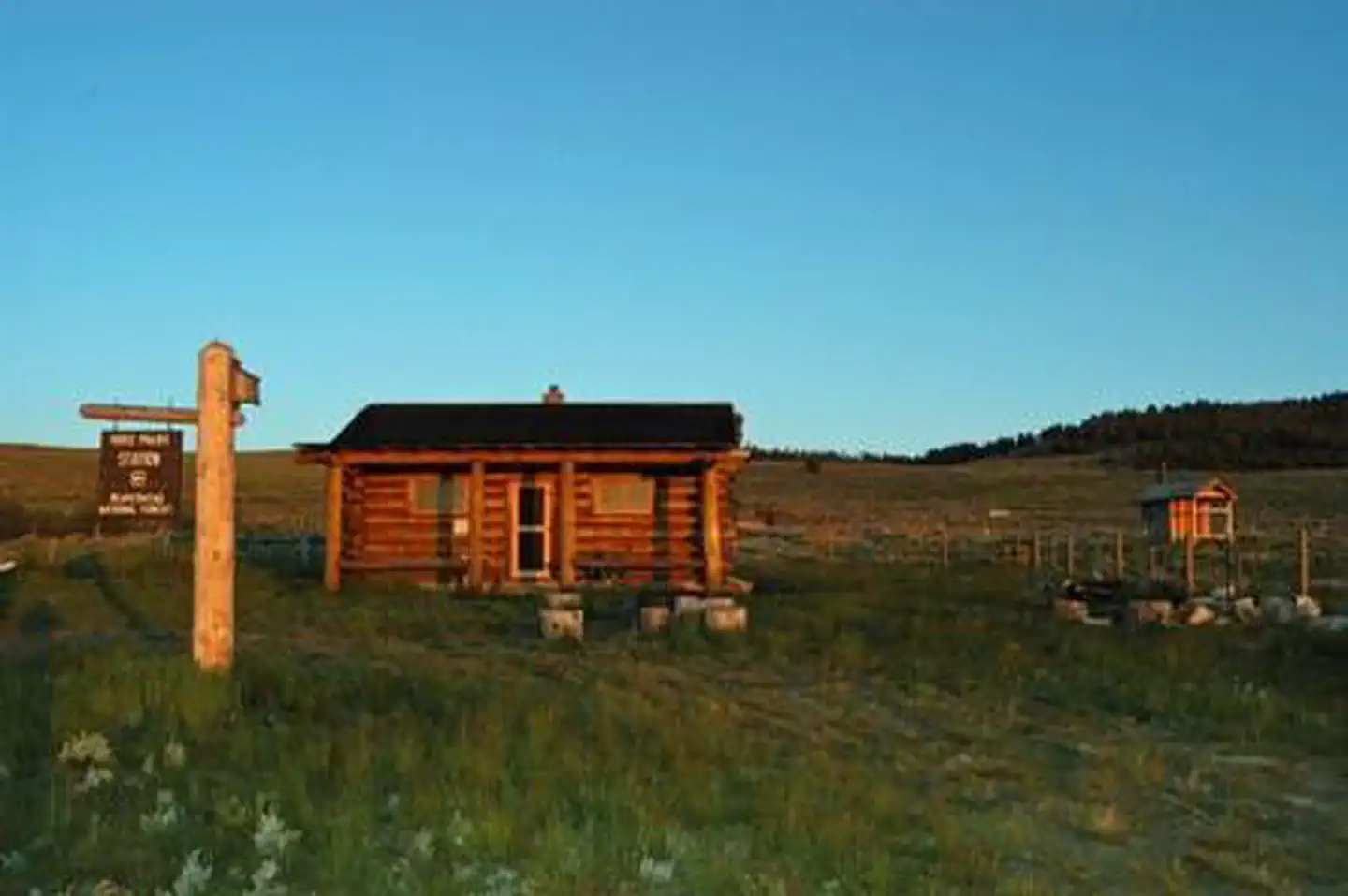 Horse Prairie Cabin
