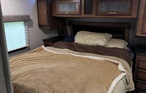 2019 Heartland Pioneer PL355 (Bunkhouse!)