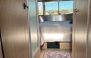 2020 Airstream RV Flying Cloud 25FB, Star Trailer