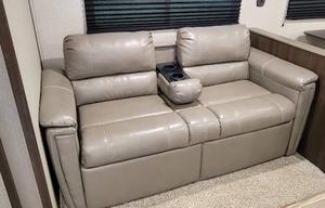 MoJo's 2019 Summerland Sleeps 10