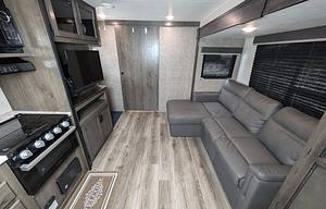 Starcraft Autumn Ridge | Comfy Modern Camper