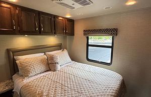 The Glamp Champ - Luxury on Wheels