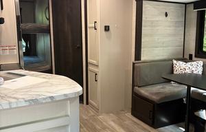 L&M PTJ Kids & Pet Approved Camper Rental