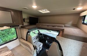 2020 27 ft Cozy Cruiser