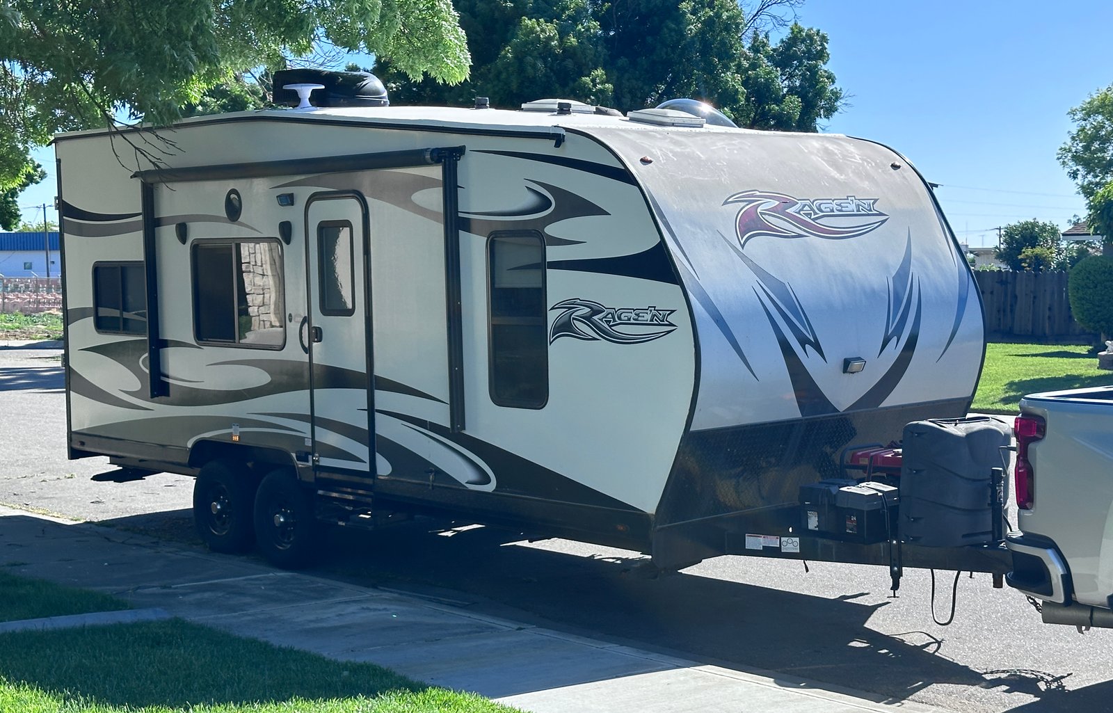 2017 Pacific Coachworks Rage'n 20EX