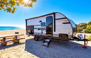 2026•Sleeps 8•Full Bunks•Slide-Out•Outdoor Kitchen
