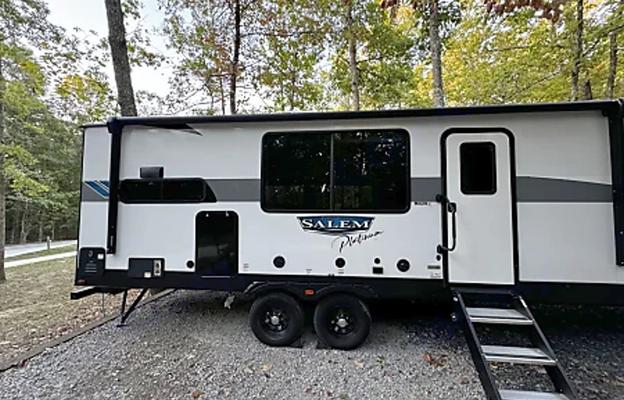 2025 Salem 27RKX RV rental photo 1