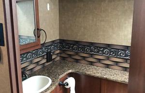 2015 Thor Motor Coach Hurricane 32N