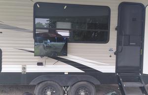 2019 Hideout 28RKS RV rental photo 4