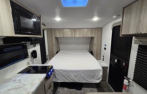 AR's Salaam fsx 179DBK (off-grid capable)