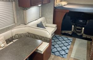 Winnebago Minnie Winnie 31K