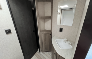 2021 KZ Sportsmen 344BH RV rental photo 10
