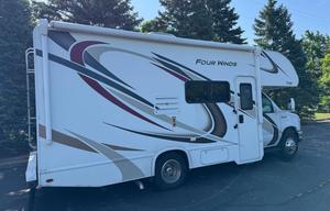 2020 Thor Motor Coach Four Winds 22B RV rental photo 3