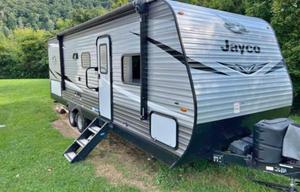 Absolutely Kiddo & Fido Friendly Camper
