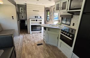 Hideout Camper