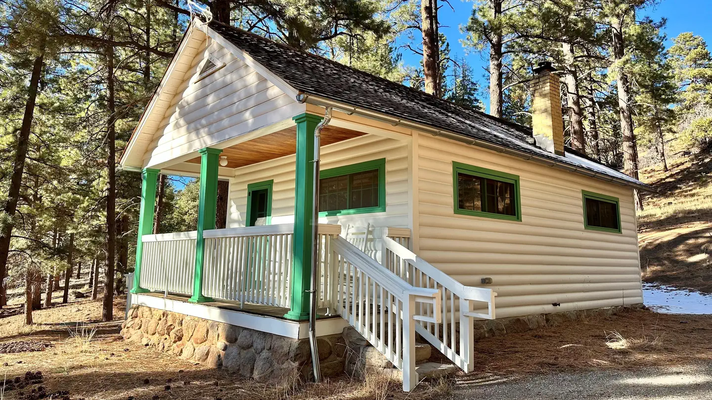 Pine Valley Guard Station