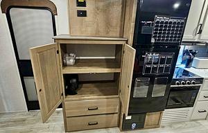 Break - Brand-New Bunkhouse Built for Family
