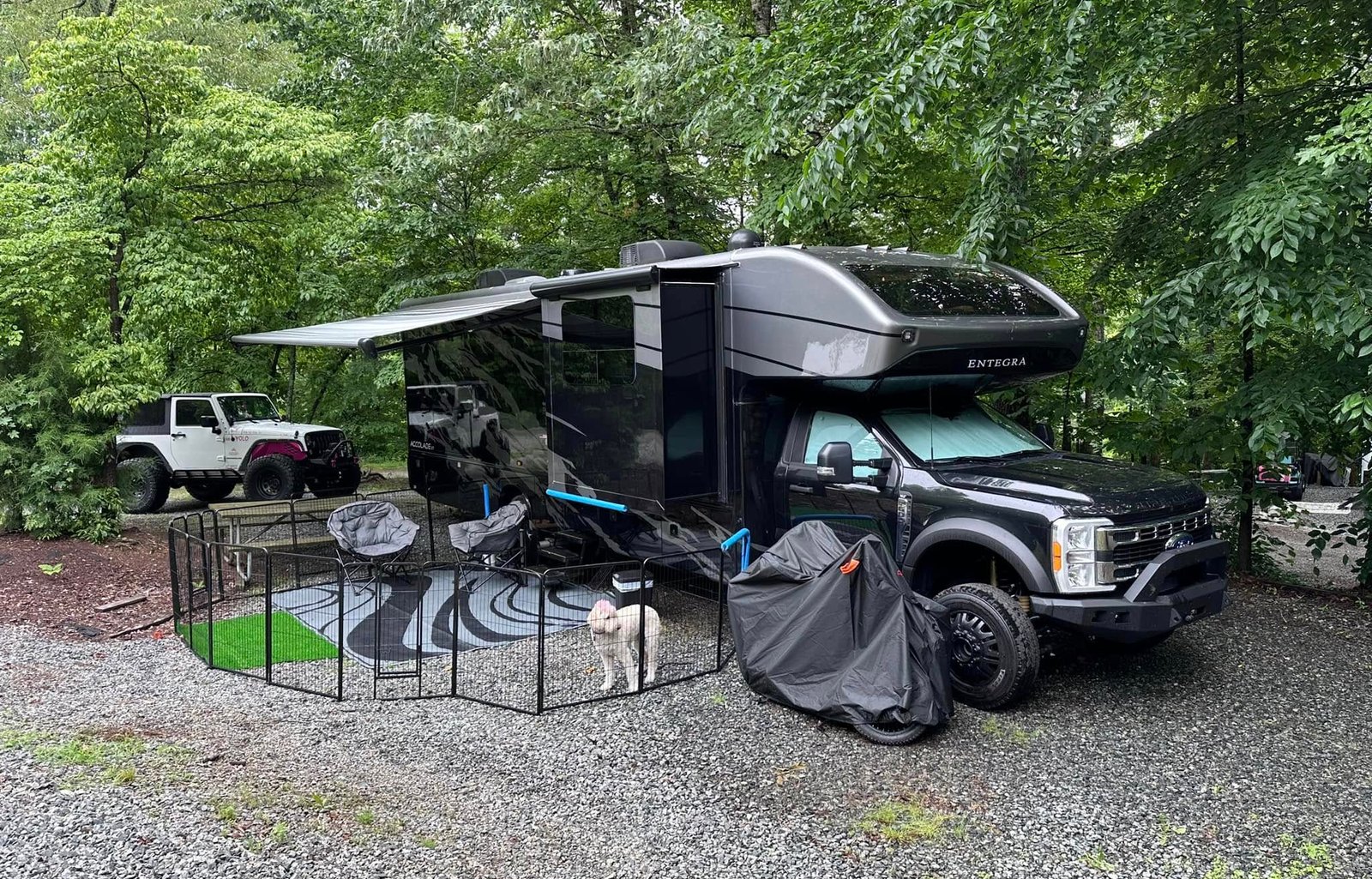Entegra Accolade XT 35L - Adventure awaits