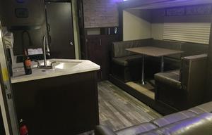 NICE SMALL TRAILER FOR COUPLE OR FAMILY OF 4 PEOPLE. GOOD FOR CAMPING OR ROMANTIC GATEWAY, BUSINESS TRIP.