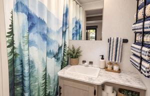 Family Bunkhouse for 9, Inverter, Solar, Tankless